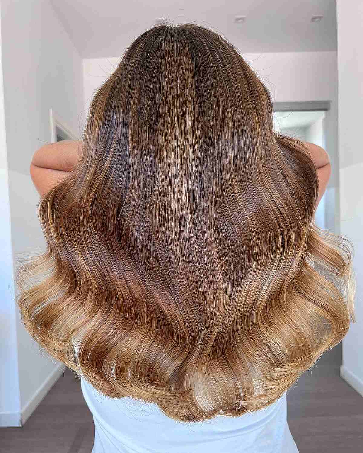 71 Stunning Light Brown Hair Color Ideas in 2025