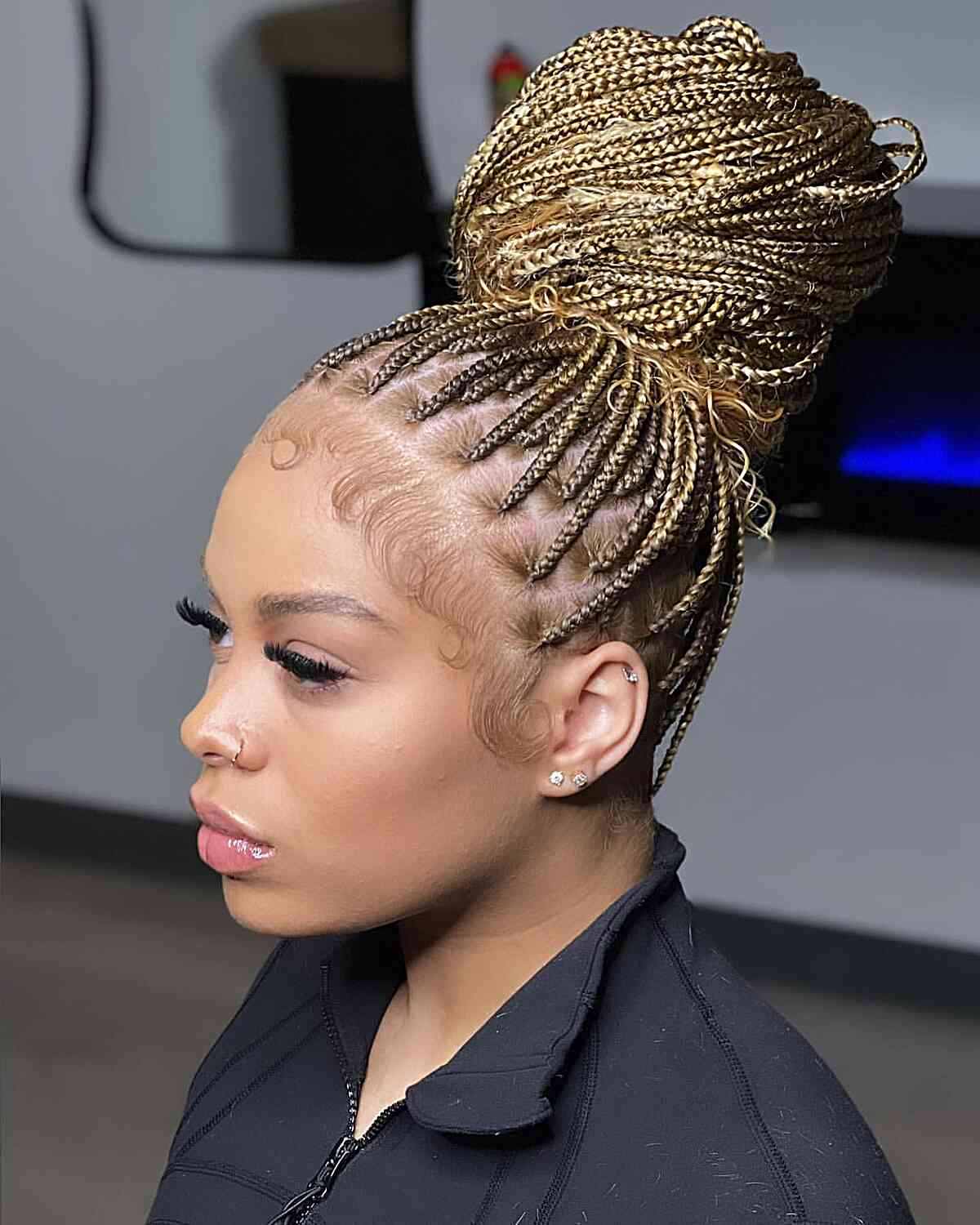 25 Coolest Small Knotless Braids Black Women Are Getting in 2025