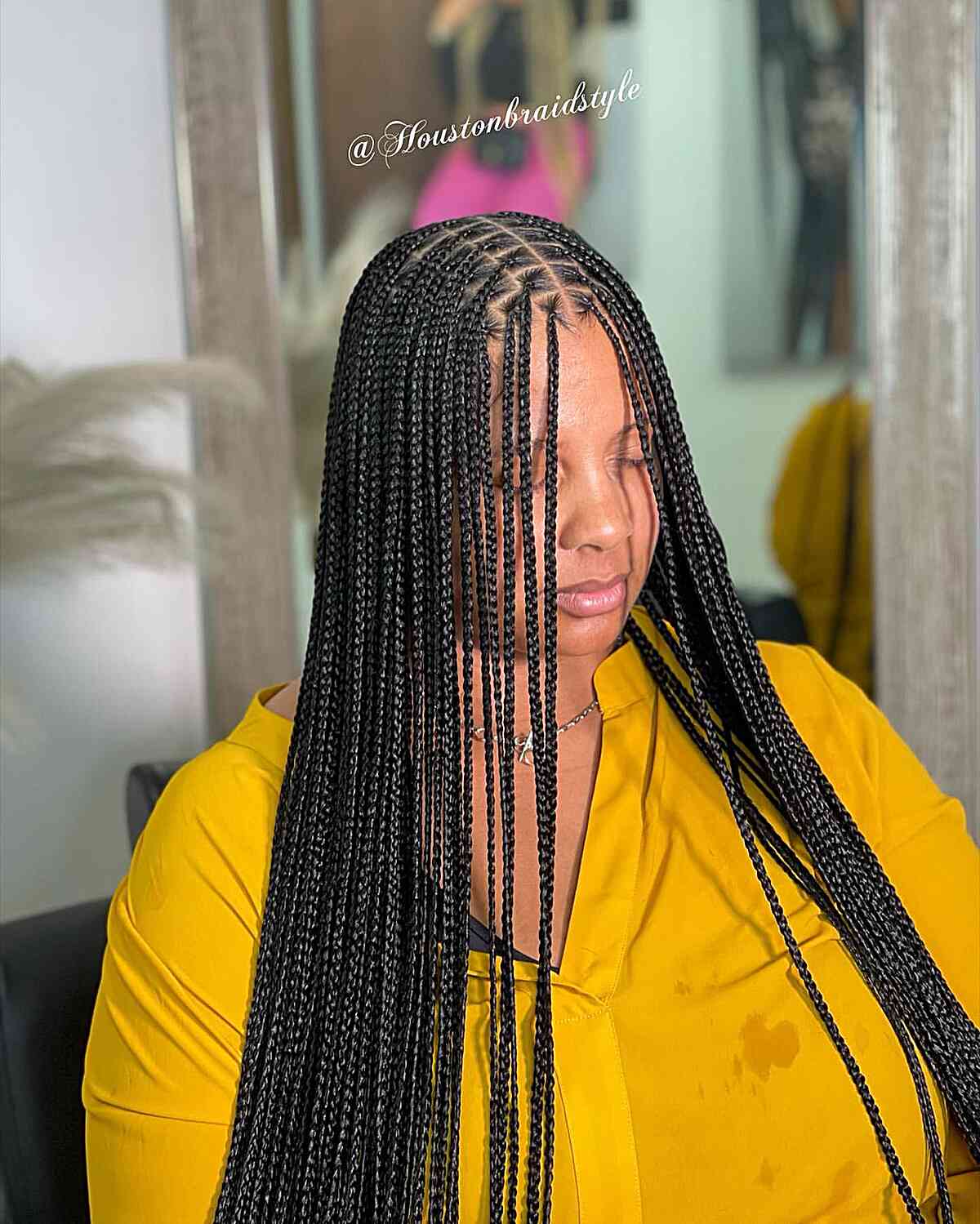 25 Coolest Small Knotless Braids Black Women Are Getting in 2025