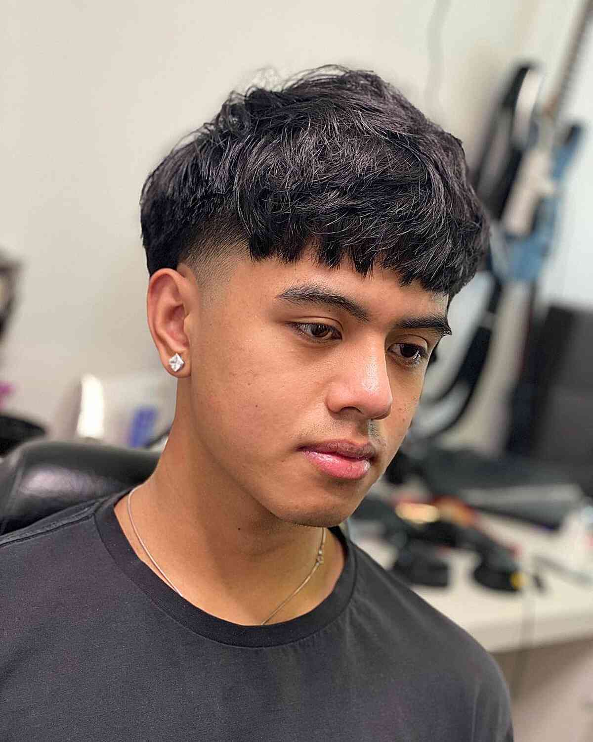 28 Trendy Edgar Haircut Styles for Men to Try in 2025&#8243;