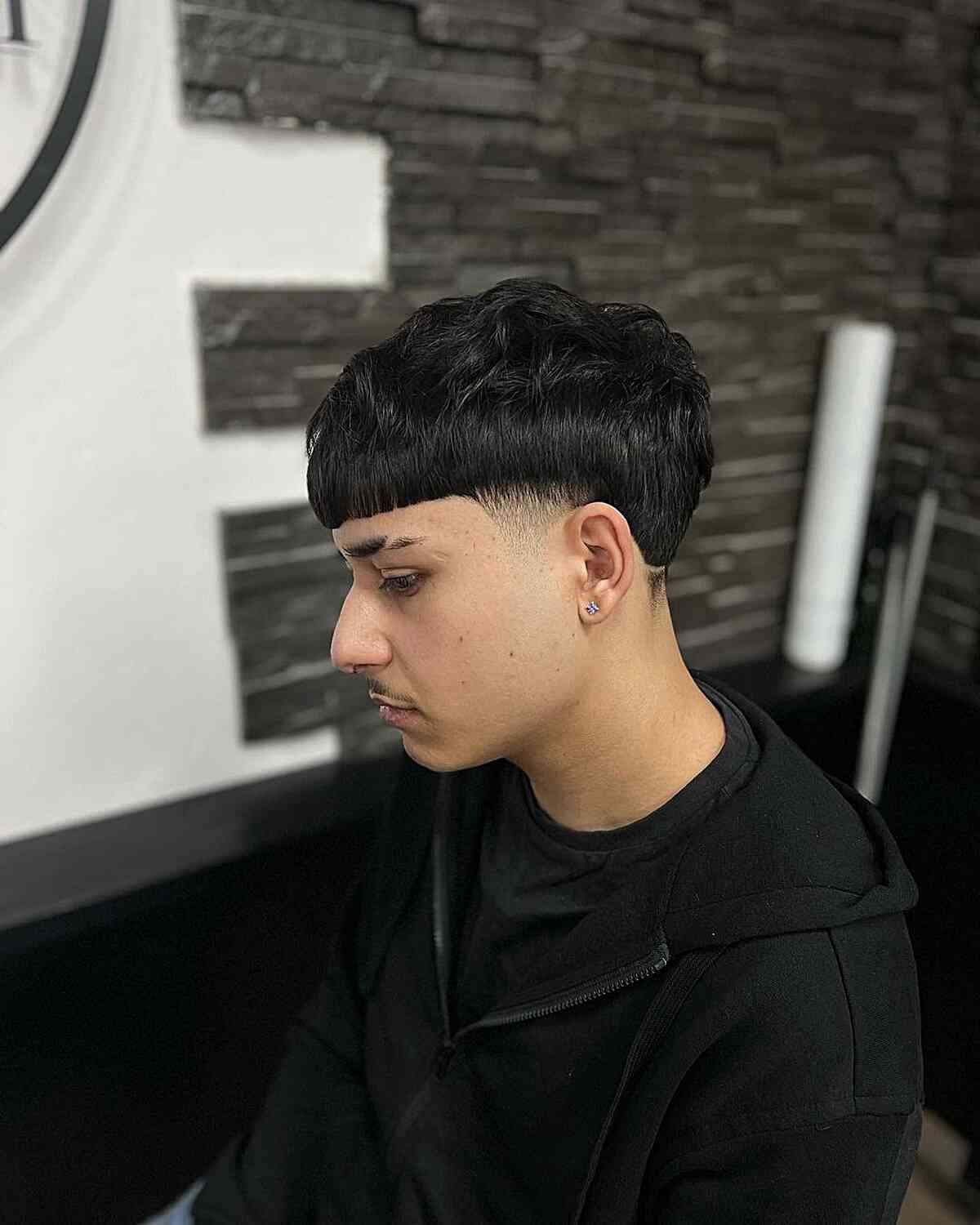 28 Trendy Edgar Haircut Styles for Men to Try in 2025&#8243;