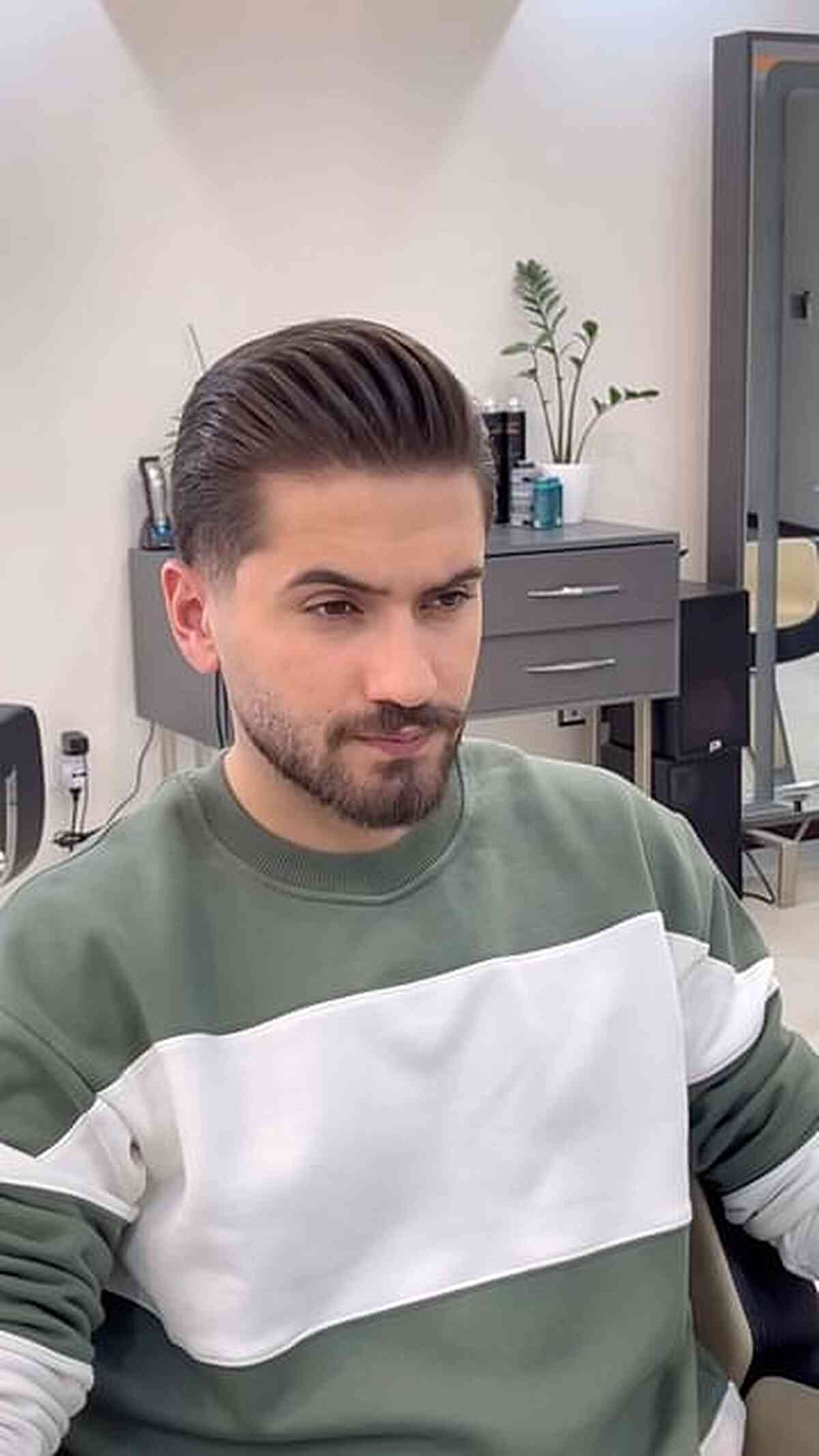 34 Awesome Slicked Back Hairstyles for Stylish Guys