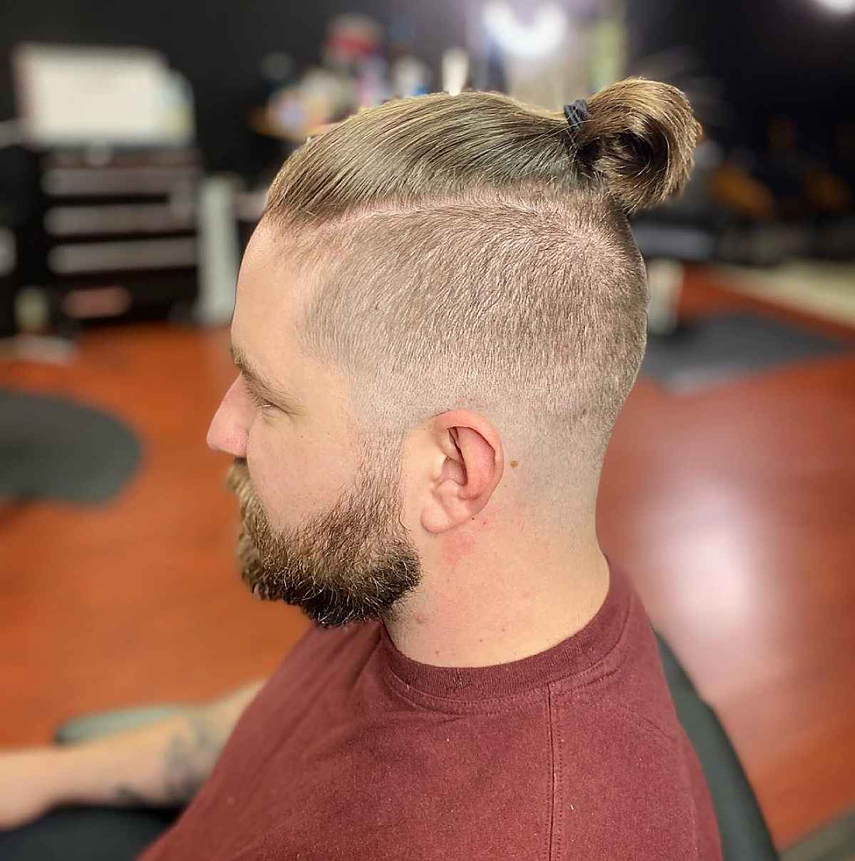 34 Awesome Slicked Back Hairstyles for Stylish Guys