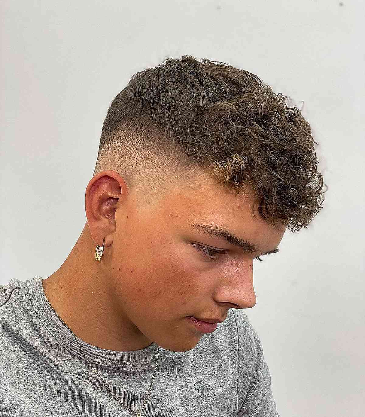 55 Dapper High Fade Haircuts for Men to Show Off