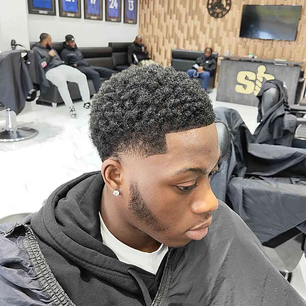 46 Fresh Hairstyles + Haircuts for Black Men in 2025