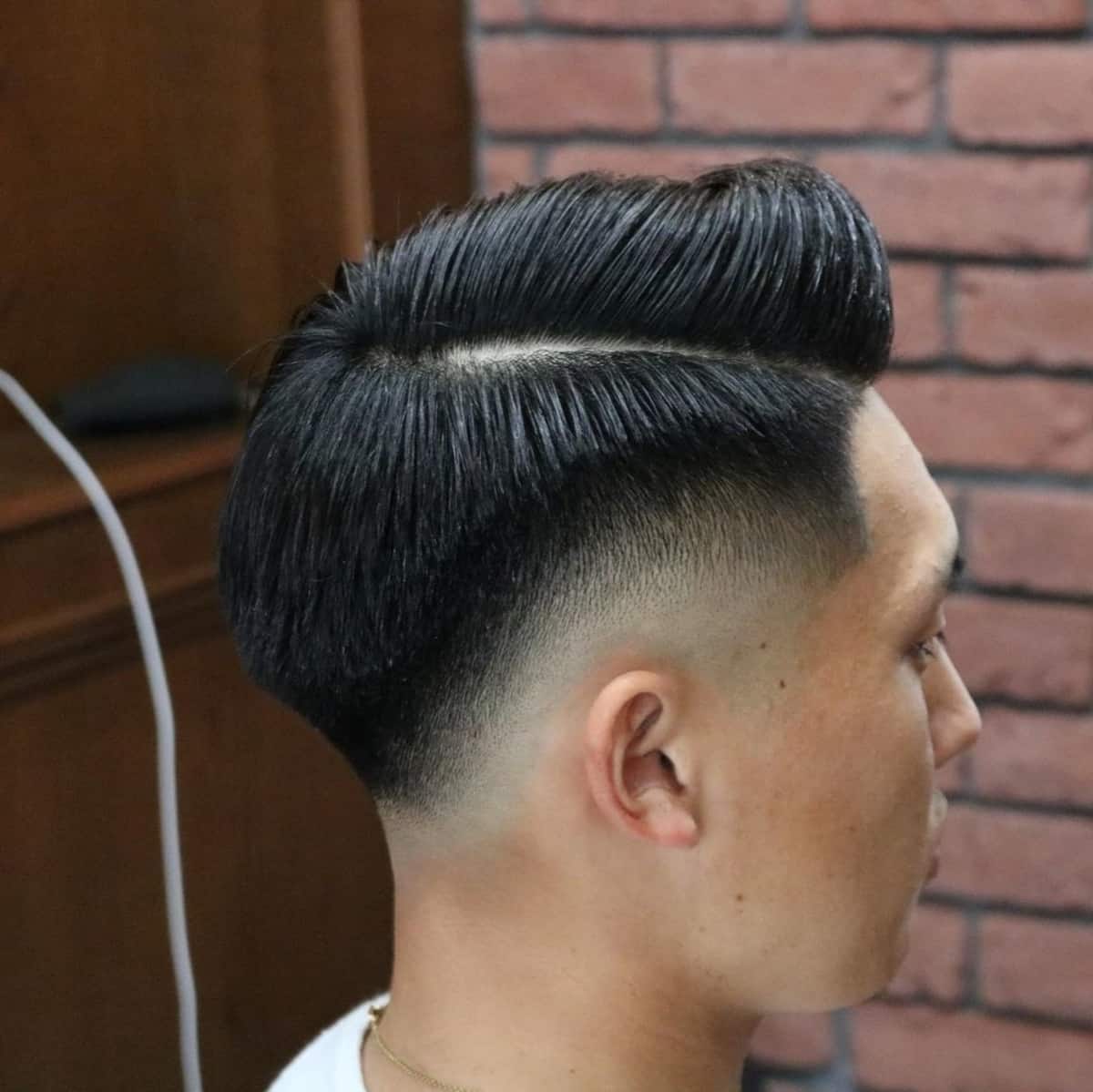 25 Best Low Fade Comb Over Haircuts in 2025