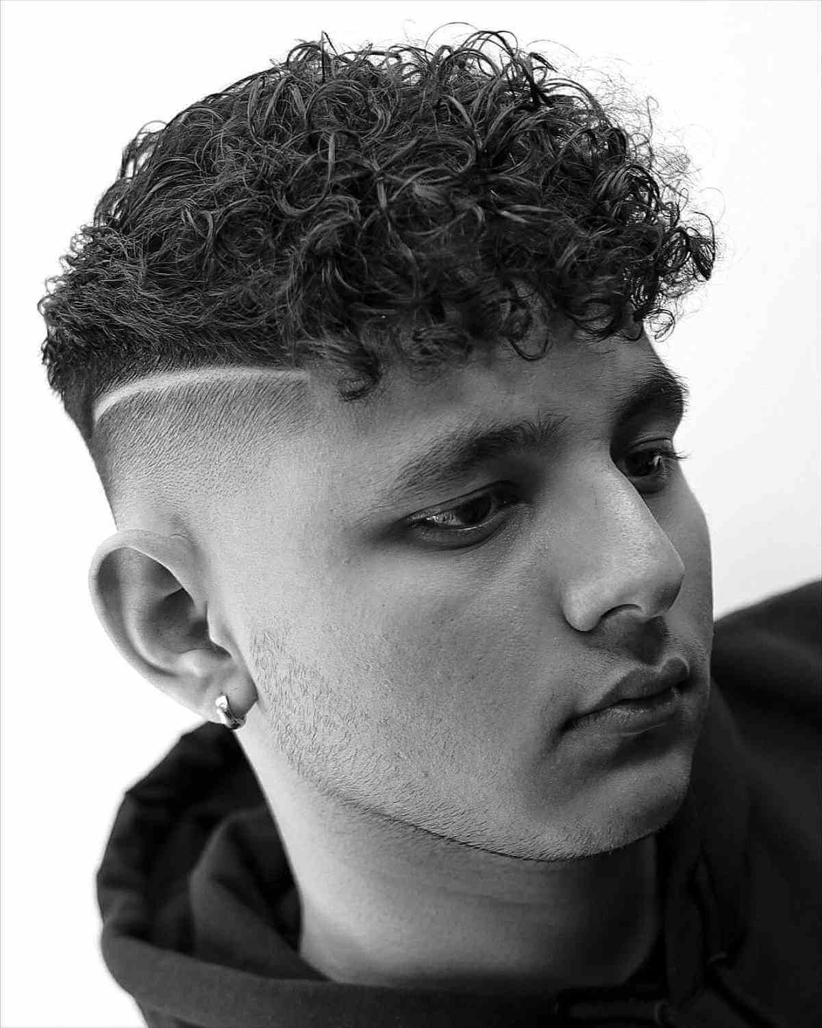 78 Best Skin Fade Haircut / Bald Fade Haircut Styles in 2025