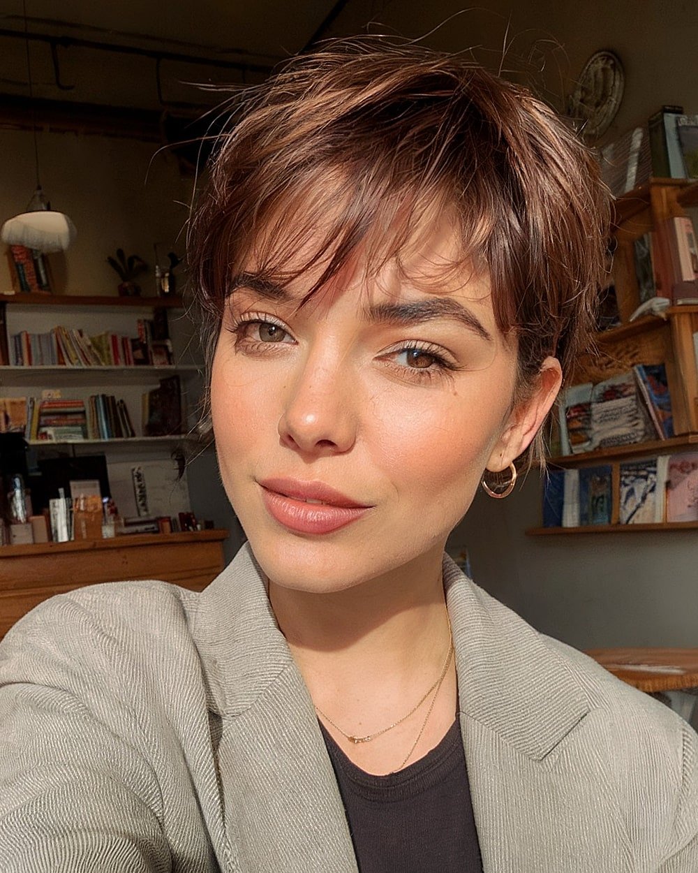 20+ Flattering Wispy Bangs for Big Foreheads to Try in 2025