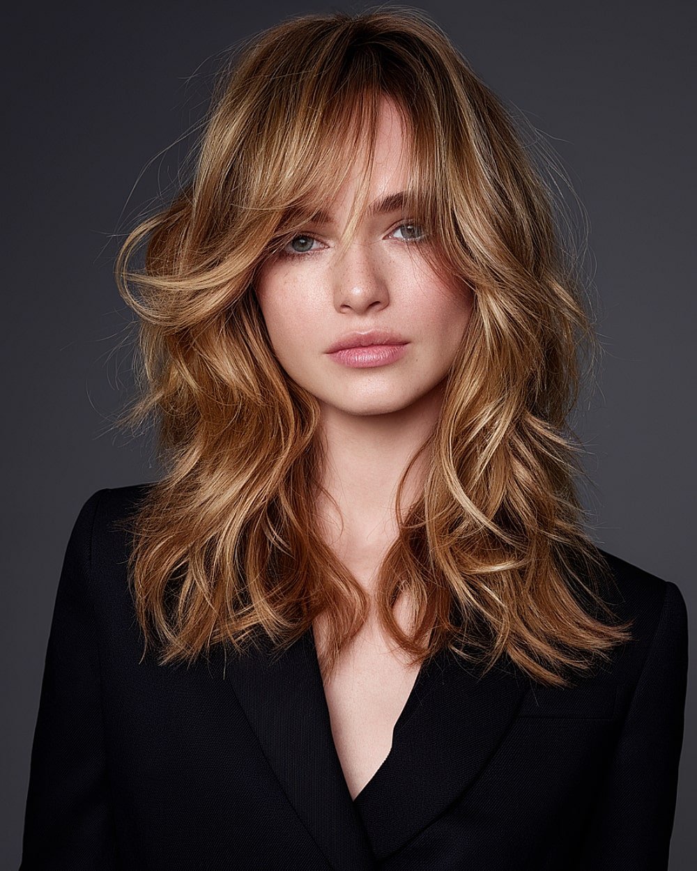 20+ Flattering Wispy Bangs for Big Foreheads to Try in 2025