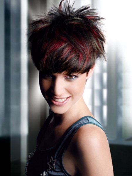 CUT IN RE-DESIGN by Moving Hair