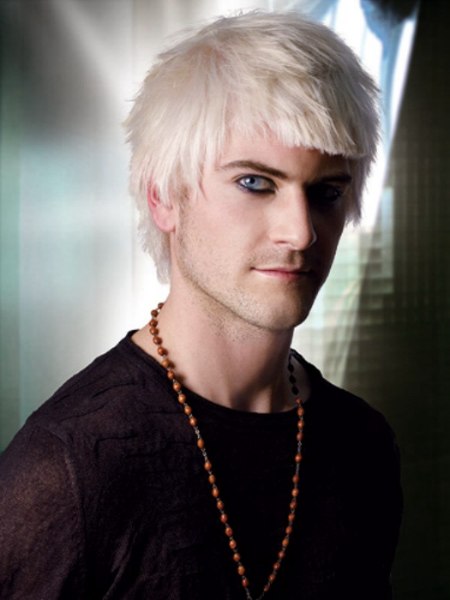 CUT IN RE-DESIGN by Moving Hair