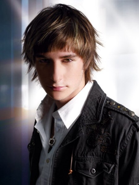 CUT IN RE-DESIGN by Moving Hair