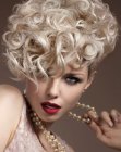 Short and Very Short Women's Hairstyles (39)