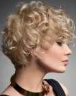 Ladies Short Hair Fashion (7)