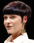 Ladies Short Hair Fashion (7)