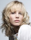 Photos of Haircuts for Mid-length Hair (3)