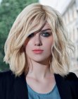 Photos of Haircuts for Mid-length Hair (3)