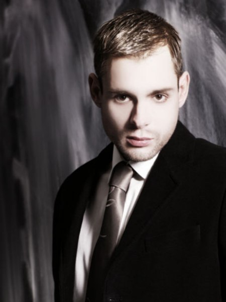Fragile by Intercoiffure Boehm.Haare!