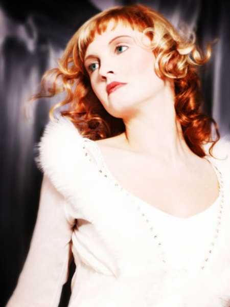 Fragile by Intercoiffure Boehm.Haare!
