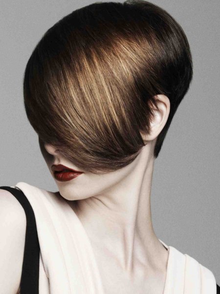 Illumination by Oscar Oscar Salons