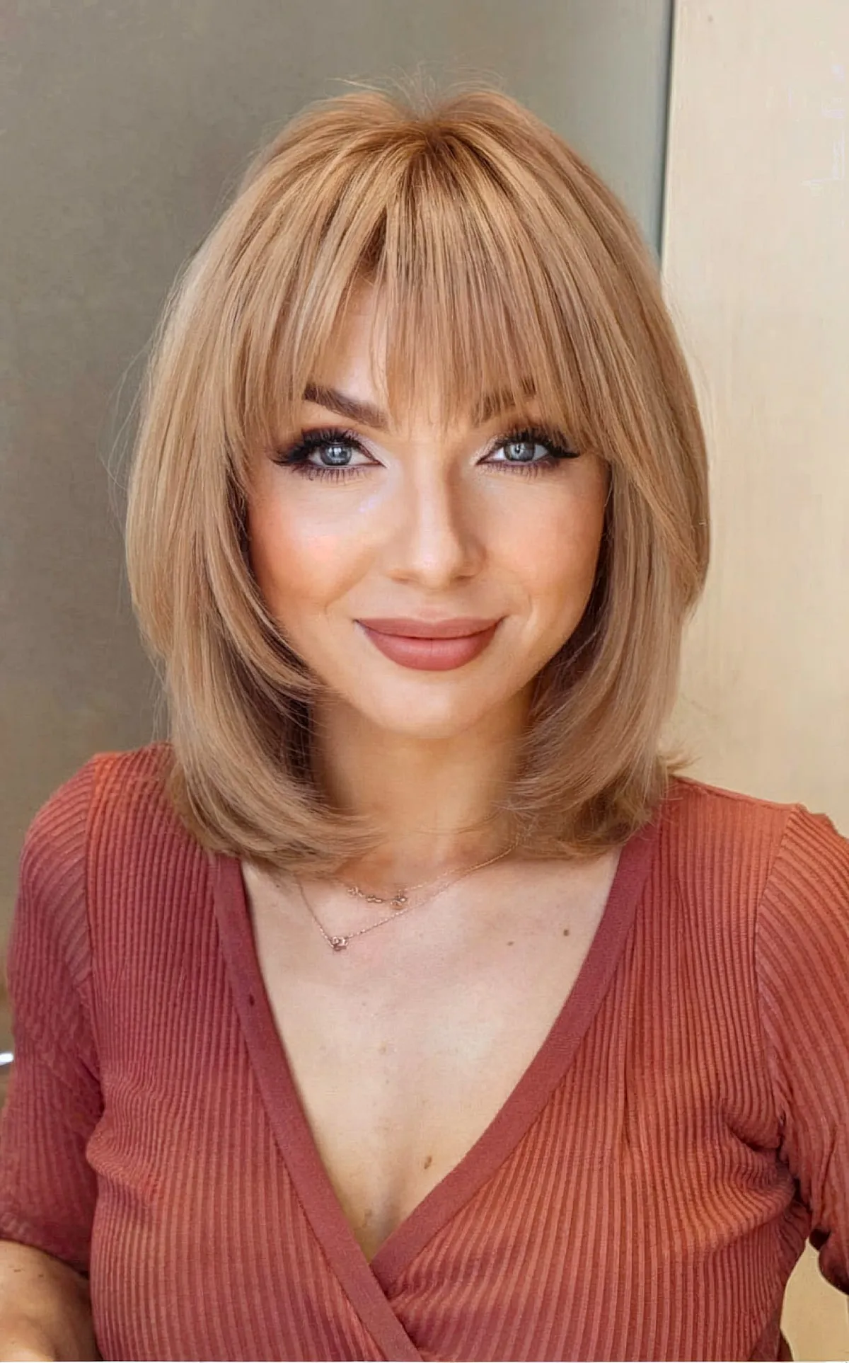 51 Low-Maintenance Shaggy Haircuts with Bangs for Busy & Trendy Women