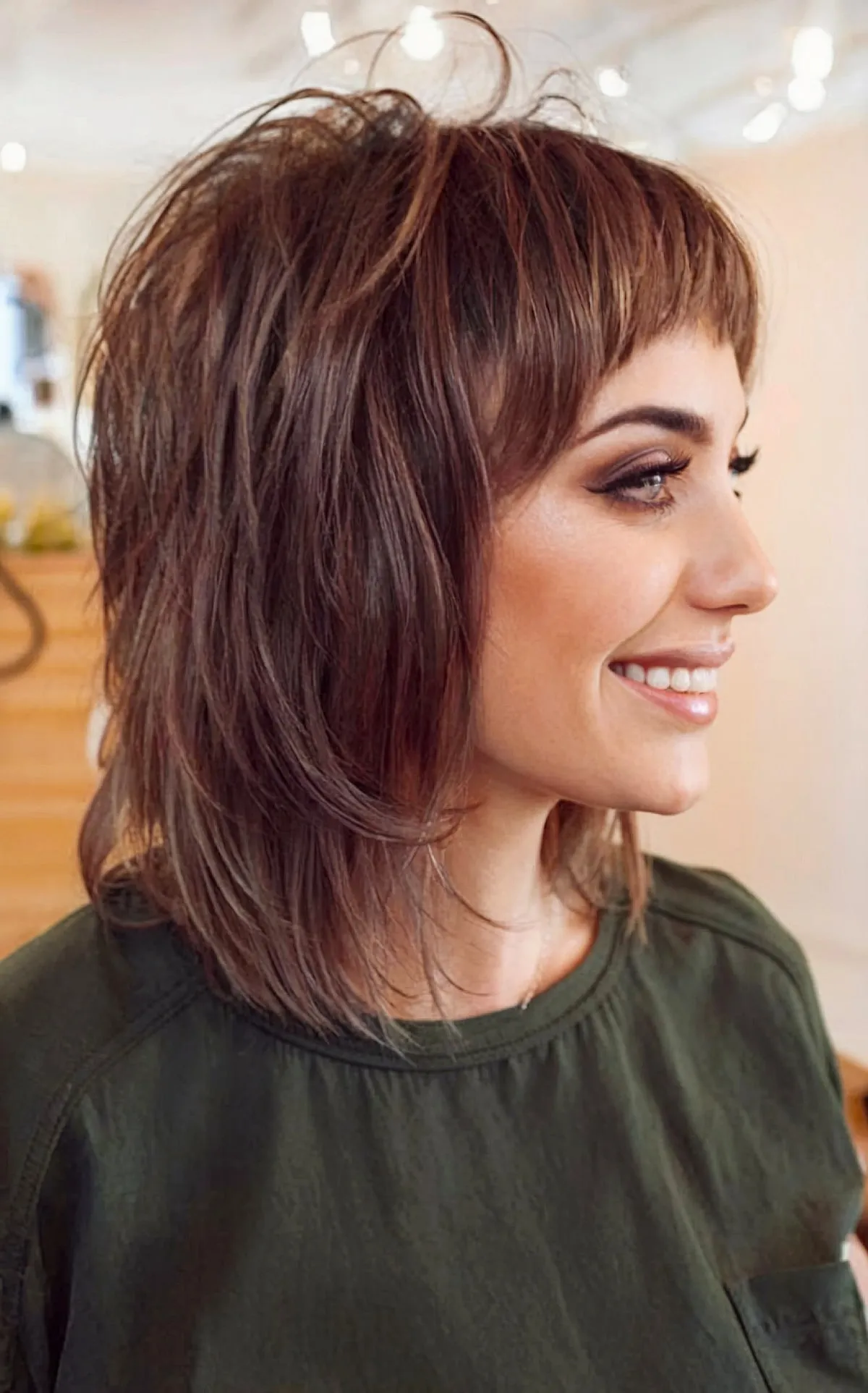 51 Low-Maintenance Shaggy Haircuts with Bangs for Busy & Trendy Women
