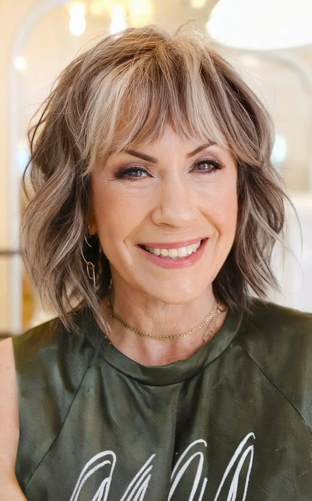 51 Low-Maintenance Shaggy Haircuts with Bangs for Busy & Trendy Women
